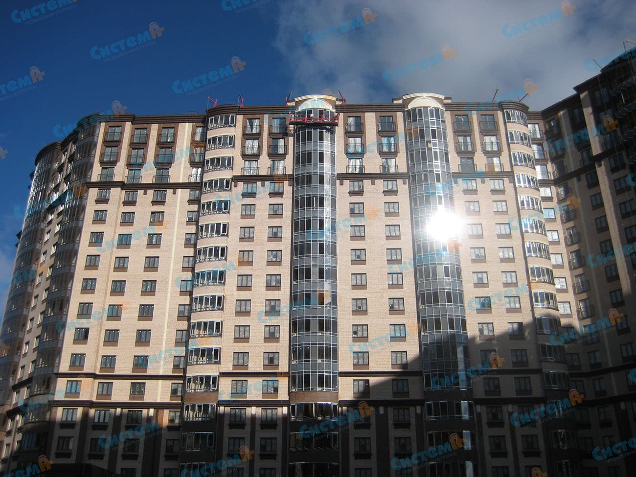 Фасадные украшения для новостройки в современном стиле